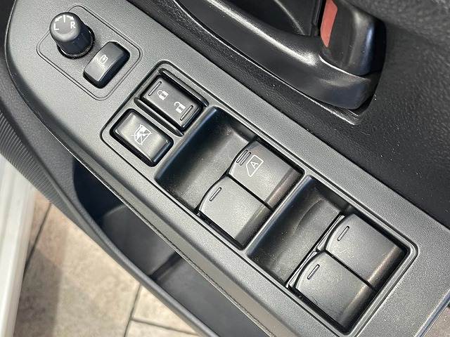 スバル インプレッサスポーツの画像10