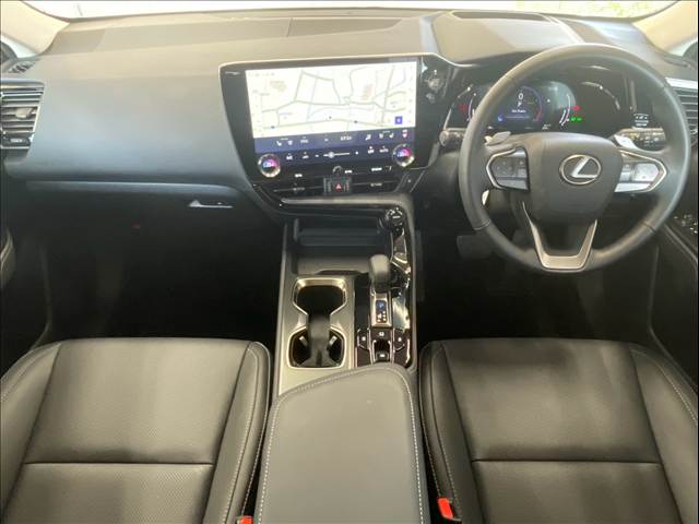 レクサスNXＮＸ２５０　モデリスタエアロ／純正１４型ナビ／全周囲カメラ／黒革シート／シートヒーター／ベンチレーション／ブラインドスポットモニター／パワーウインドウ／レーダークルーズコントロール／ヘッドアップディスプレイ 内装他