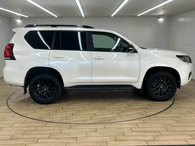 トヨタ ランドクルーザープラドの画像18