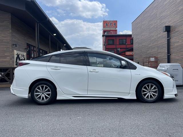 トヨタ プリウスの画像18