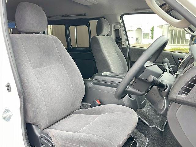 トヨタ ハイエースワゴンの画像8