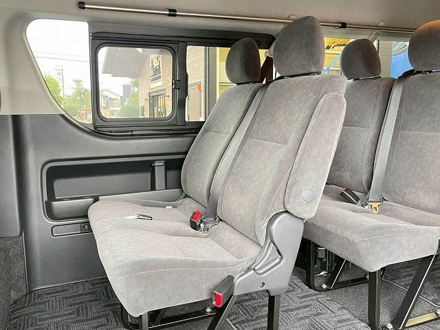トヨタ ハイエースワゴンの画像9