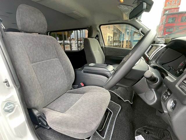 トヨタ ハイエースワゴンの画像8