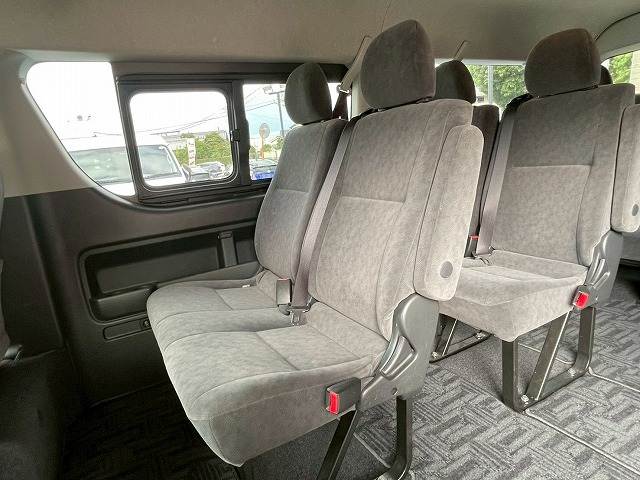 トヨタ ハイエースワゴンの画像9