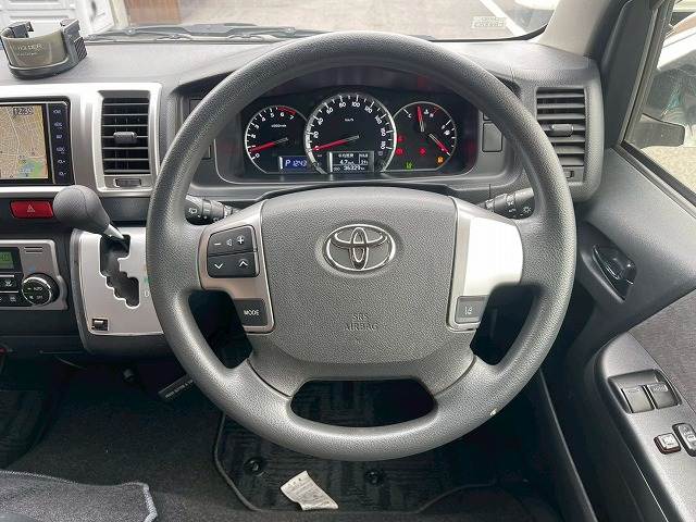 トヨタ ハイエースワゴンの画像13