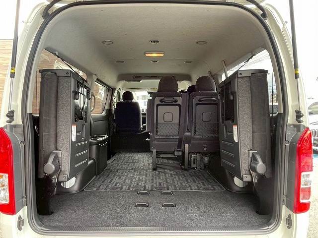 トヨタ ハイエースワゴンの画像20