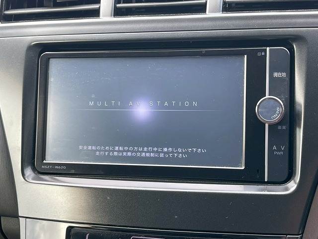 トヨタ プリウスαの画像3