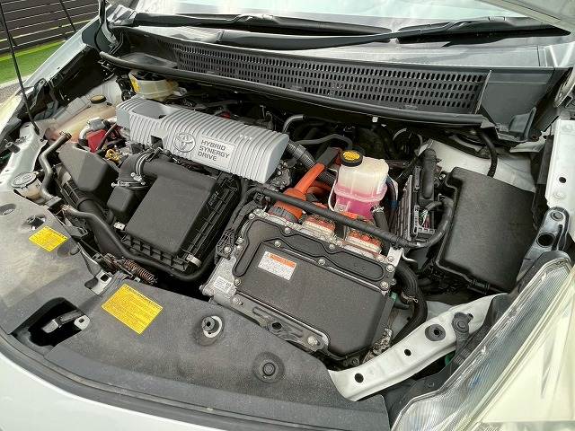 トヨタ プリウスαの画像14