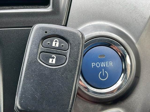 トヨタ プリウスαの画像15