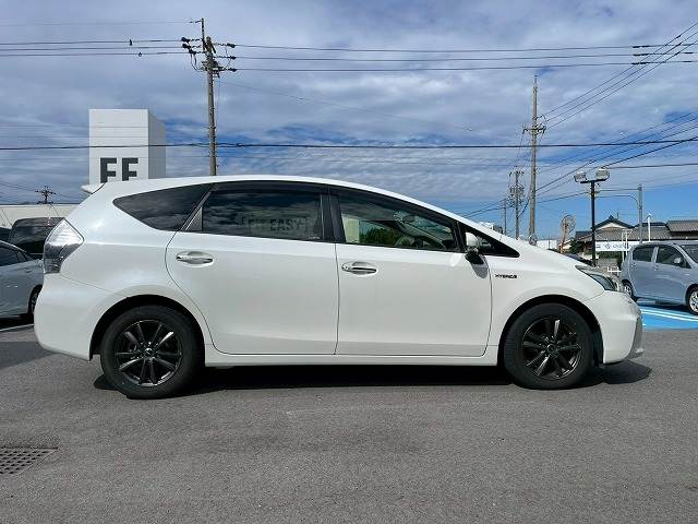 トヨタ プリウスαの画像18