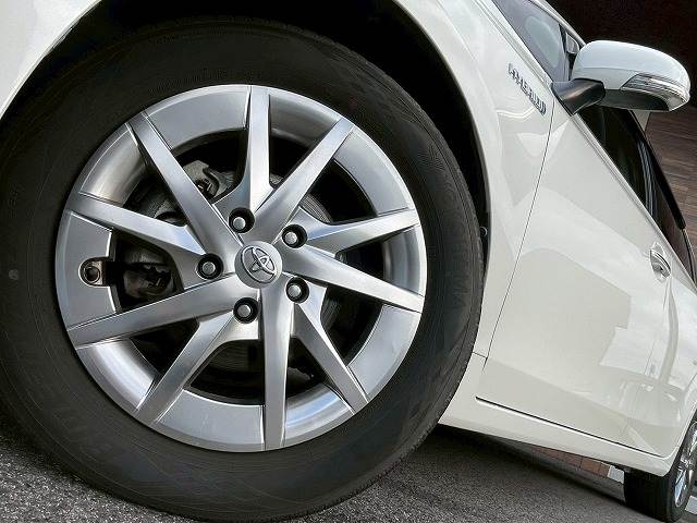 トヨタ プリウスαの画像11