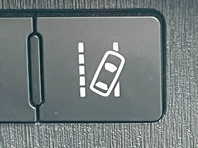 トヨタ プリウスαの画像16