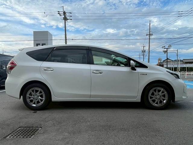 トヨタ プリウスαの画像18