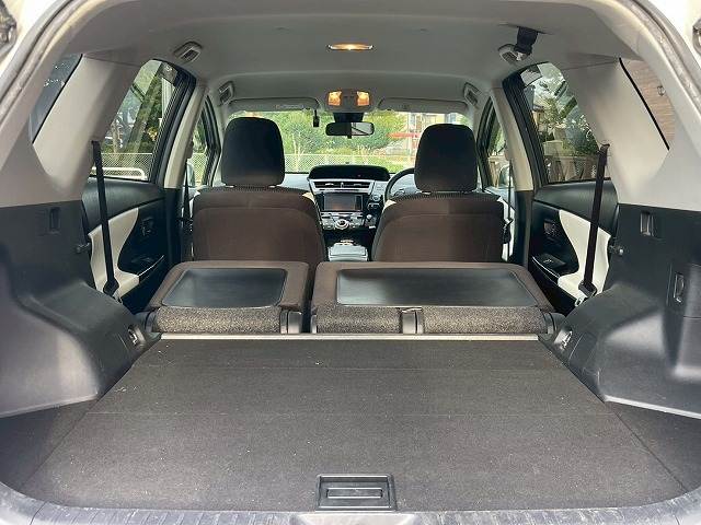 トヨタ プリウスαの画像20