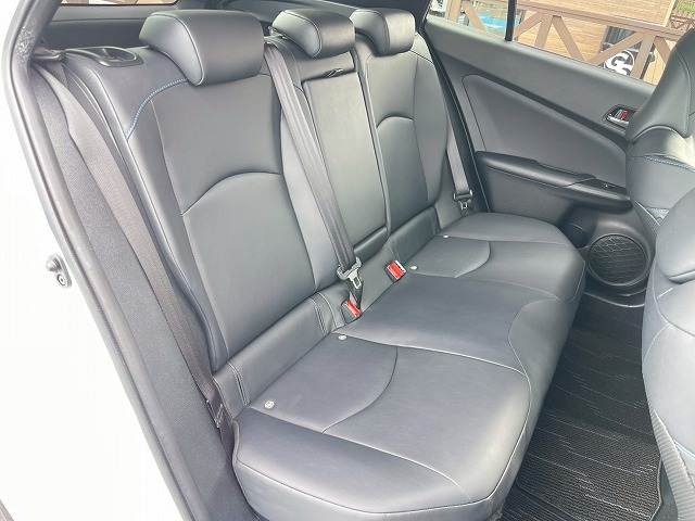 トヨタ プリウスの画像9