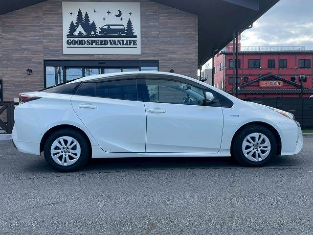 トヨタ プリウスの画像18