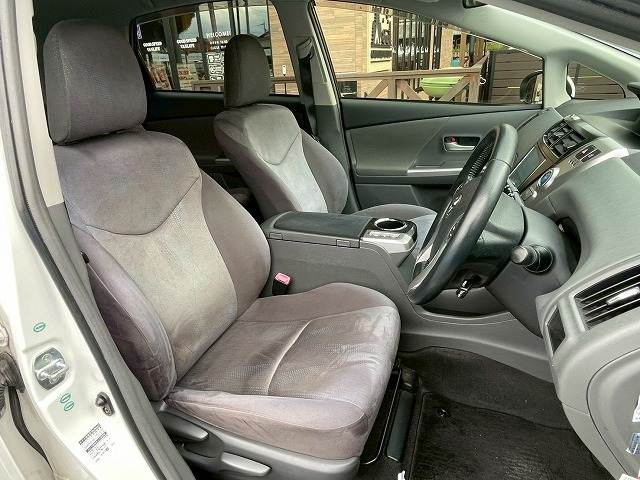 トヨタ プリウスαの画像8