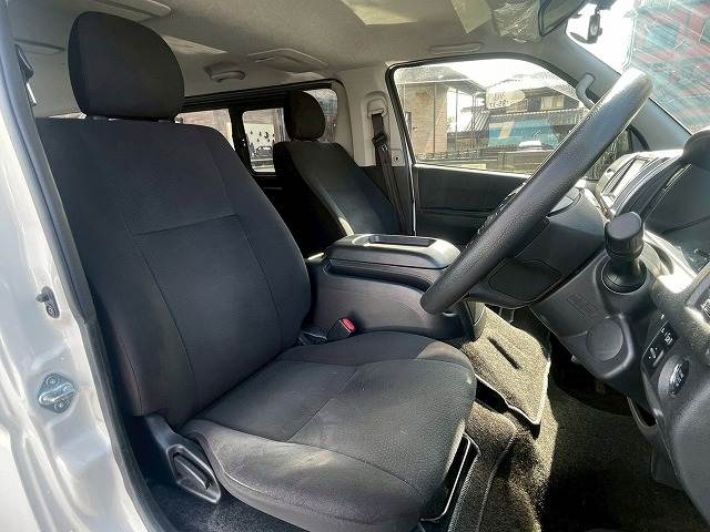 トヨタ ハイエースバンロングボディの画像11