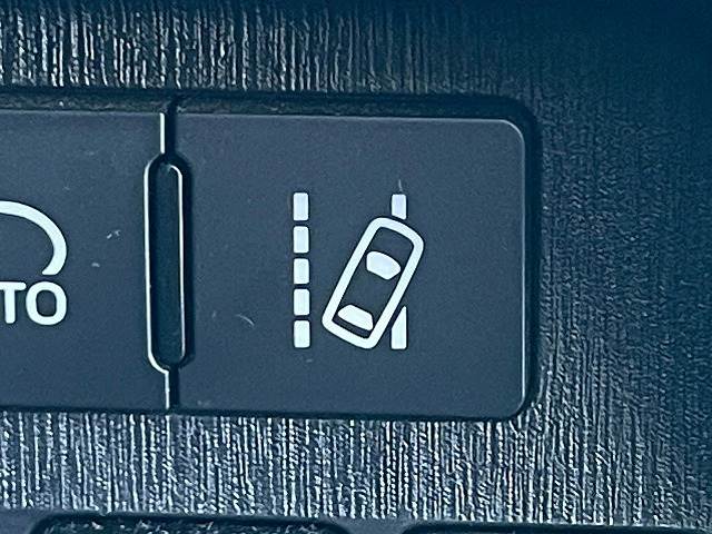 トヨタ プリウスαの画像6