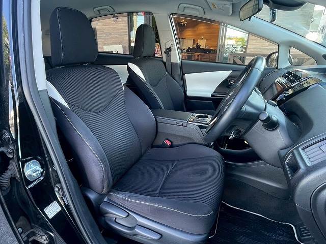 トヨタ プリウスαの画像11