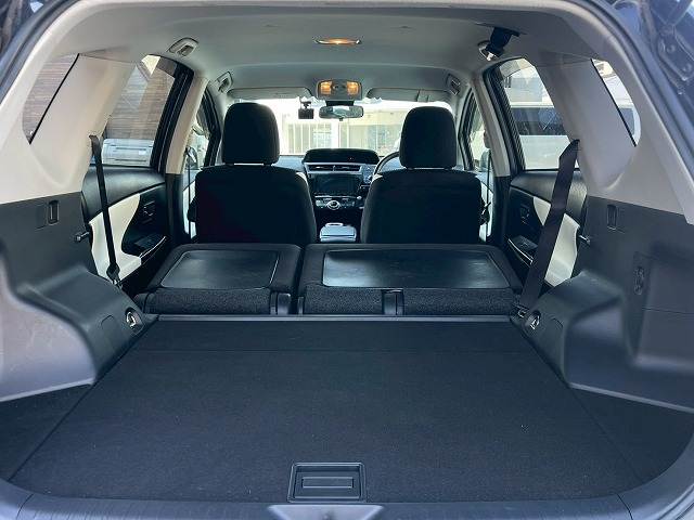 トヨタ プリウスαの画像13