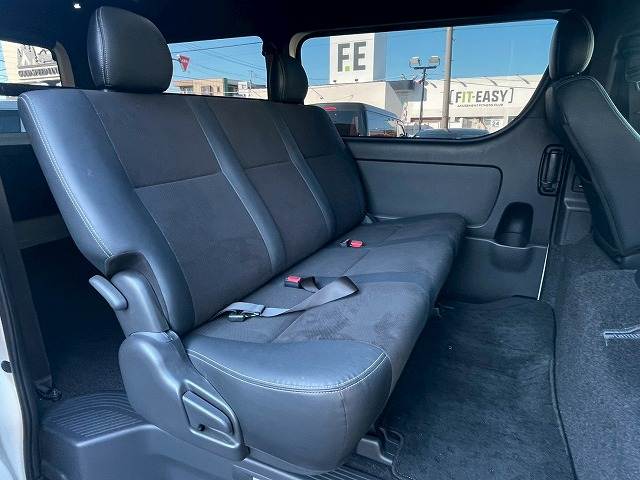 トヨタ ハイエースバンロングボディの画像12