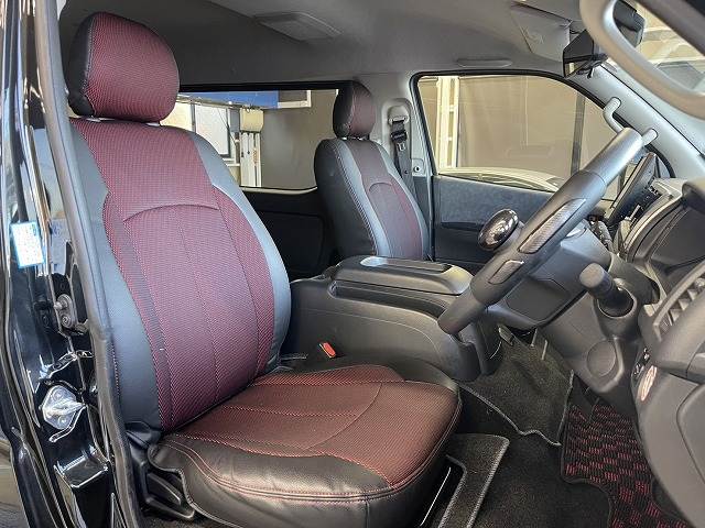 トヨタ ハイエースワゴンの画像11