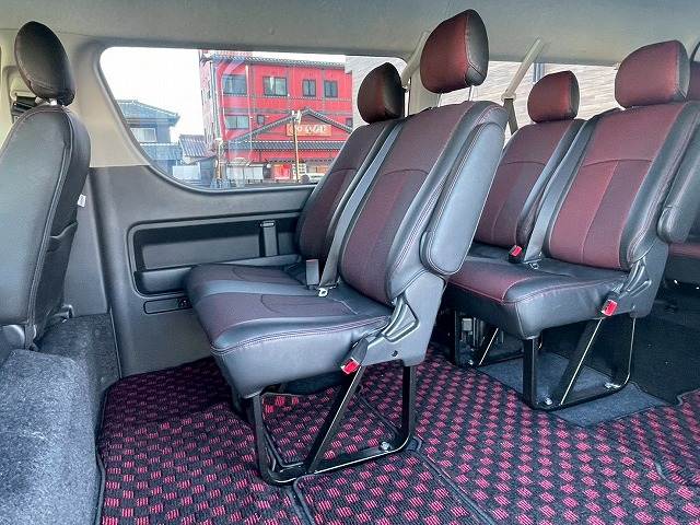 トヨタ ハイエースワゴンの画像12