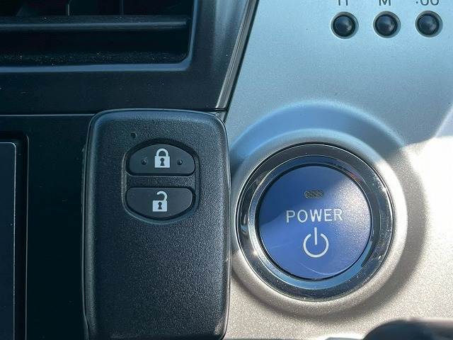 プリウスαG 内装他