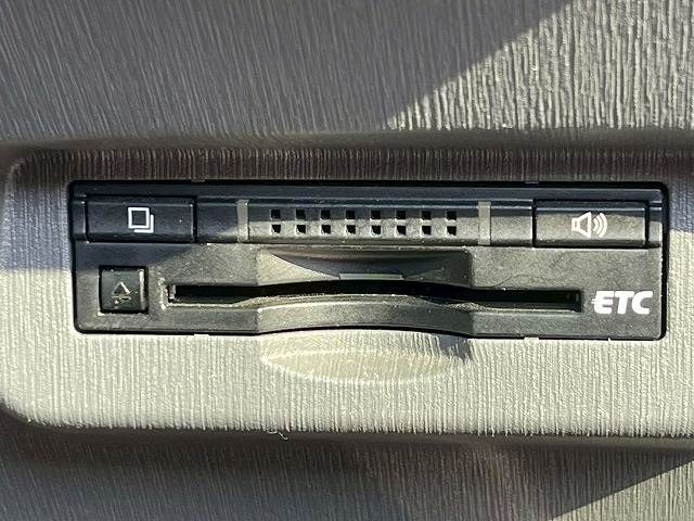 トヨタ プリウスαの画像7