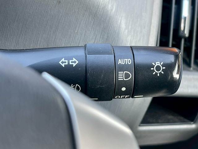 トヨタ プリウスαの画像8