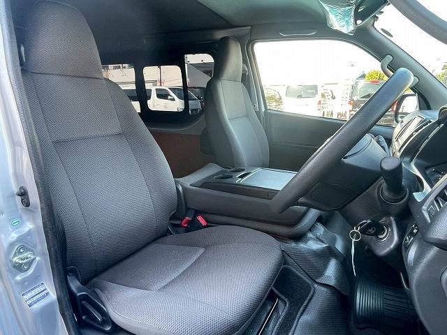 トヨタ ハイエースバンロングボディの画像11