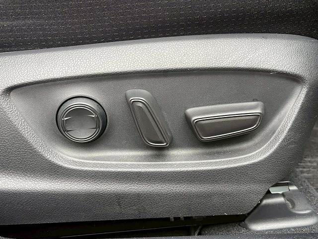 トヨタ&nbsp;プリウスの画像8