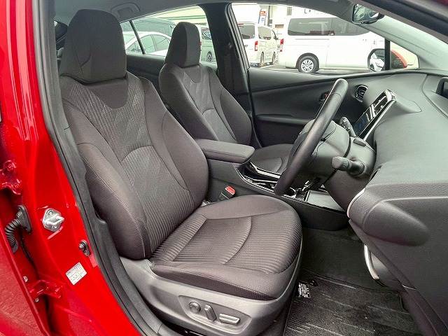 トヨタ&nbsp;プリウスの画像11