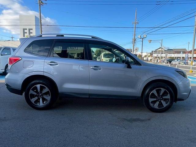 スバル フォレスターの画像14