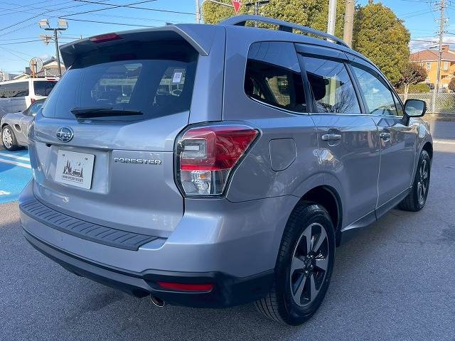 スバル フォレスターの画像17