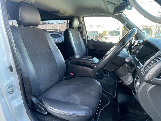 トヨタ ハイエースバンロングボディの画像11