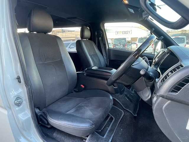 トヨタ&nbsp;ハイエースバンロングボディの画像11