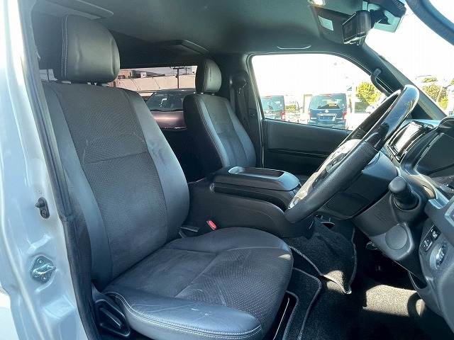 トヨタ ハイエースバンロングボディの画像11