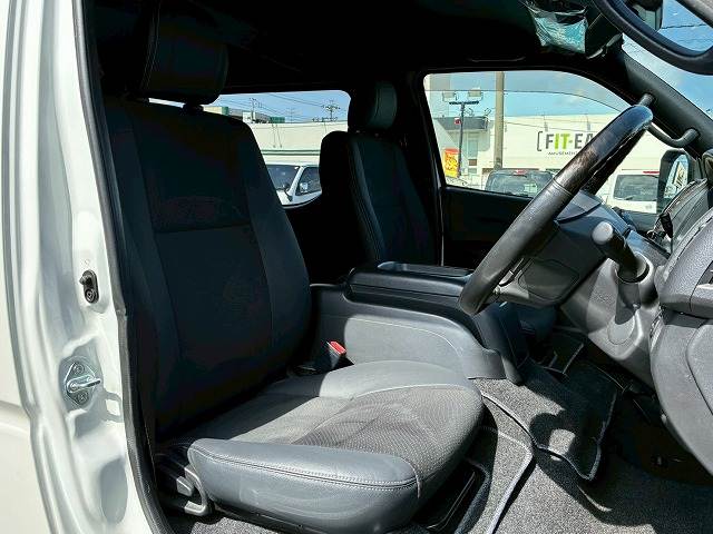 トヨタ&nbsp;ハイエースバンロングボディの画像11