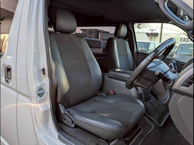 トヨタ ハイエースバンロングボディの画像11