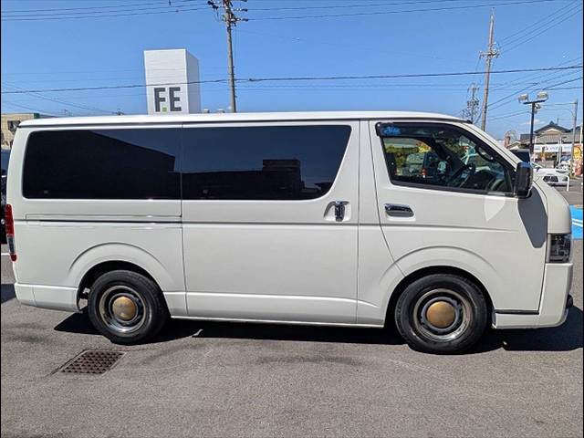 トヨタ ハイエースバンロングボディの画像14