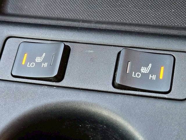 プリウス□S “ツーリングセレクション” 内装他