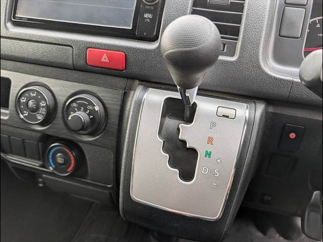 トヨタ&nbsp;ハイエースバンロングボディの画像9