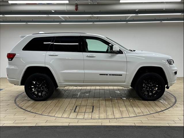 クライスラー JEEP GRAND CHEROKEEの画像18