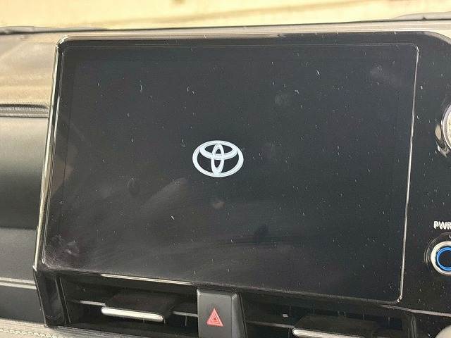 トヨタ ノアハイブリッドの画像3