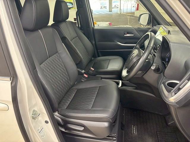 トヨタ ノアハイブリッドの画像9