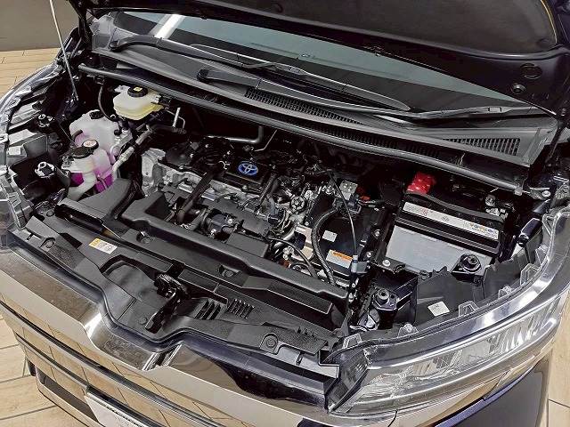 トヨタ ノアハイブリッドの画像15