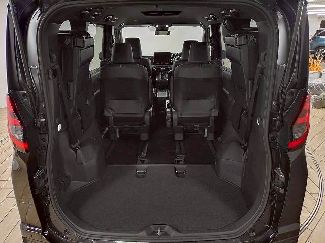 トヨタ ノアハイブリッドの画像20