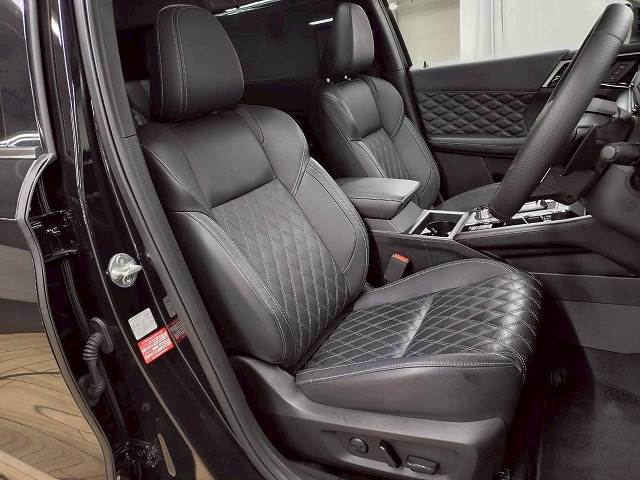 三菱 アウトランダーPHEVの画像11